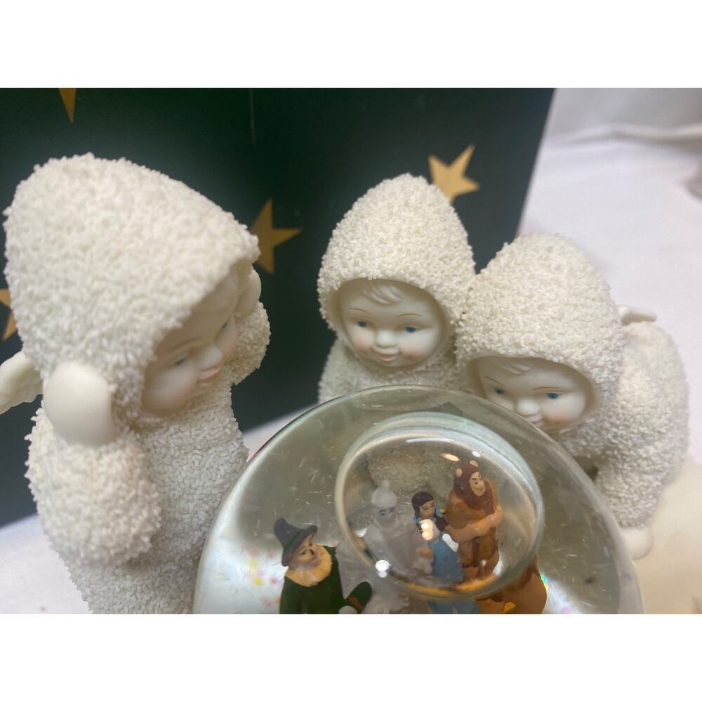 VTG Dept. 56 Snowbabies Wizard of Oz Snow Globe They're Coming From Oz Oh My - Picture 2 of 13